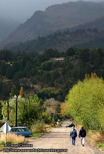 Foto Paseando por la vega (César Cassina)