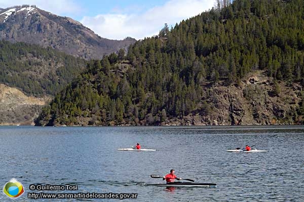 Foto Canotaje en el lago Lácar (Guillermo Tosi)