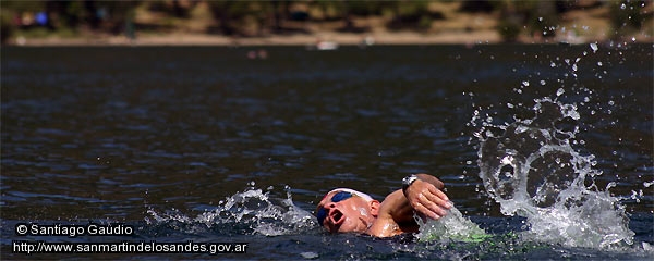 Foto Natación en el lago Lácar (Santiago Gaudio)